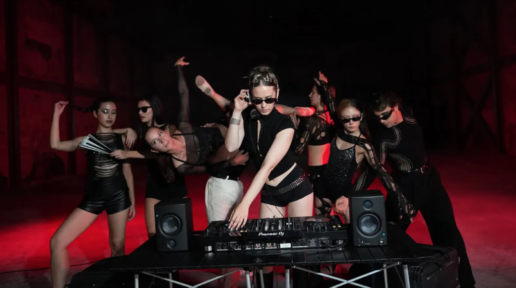 Technoballerina PRIMA performansı